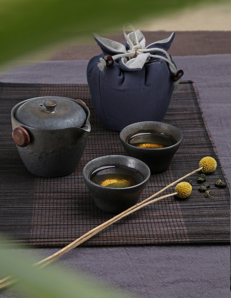 黑铁釉3件旅行组(壶+2杯) - 茶具/茶杯 - 陶 黑色