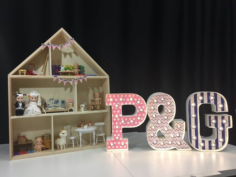 英文字母灯 - 其他 - 纸 多色