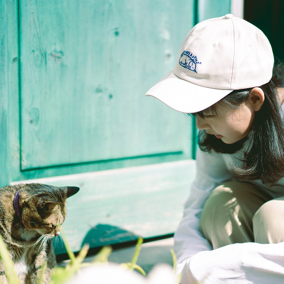 猫株式会社 Sleepy Cat 棒球帽 Dad Caps 老帽 - 帽子 - 棉 卡其色