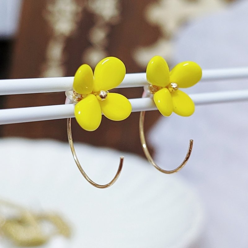 钩针 编织 串珠 刺绣花 耳环 - 耳环/耳夹 - 其他材质 黄色