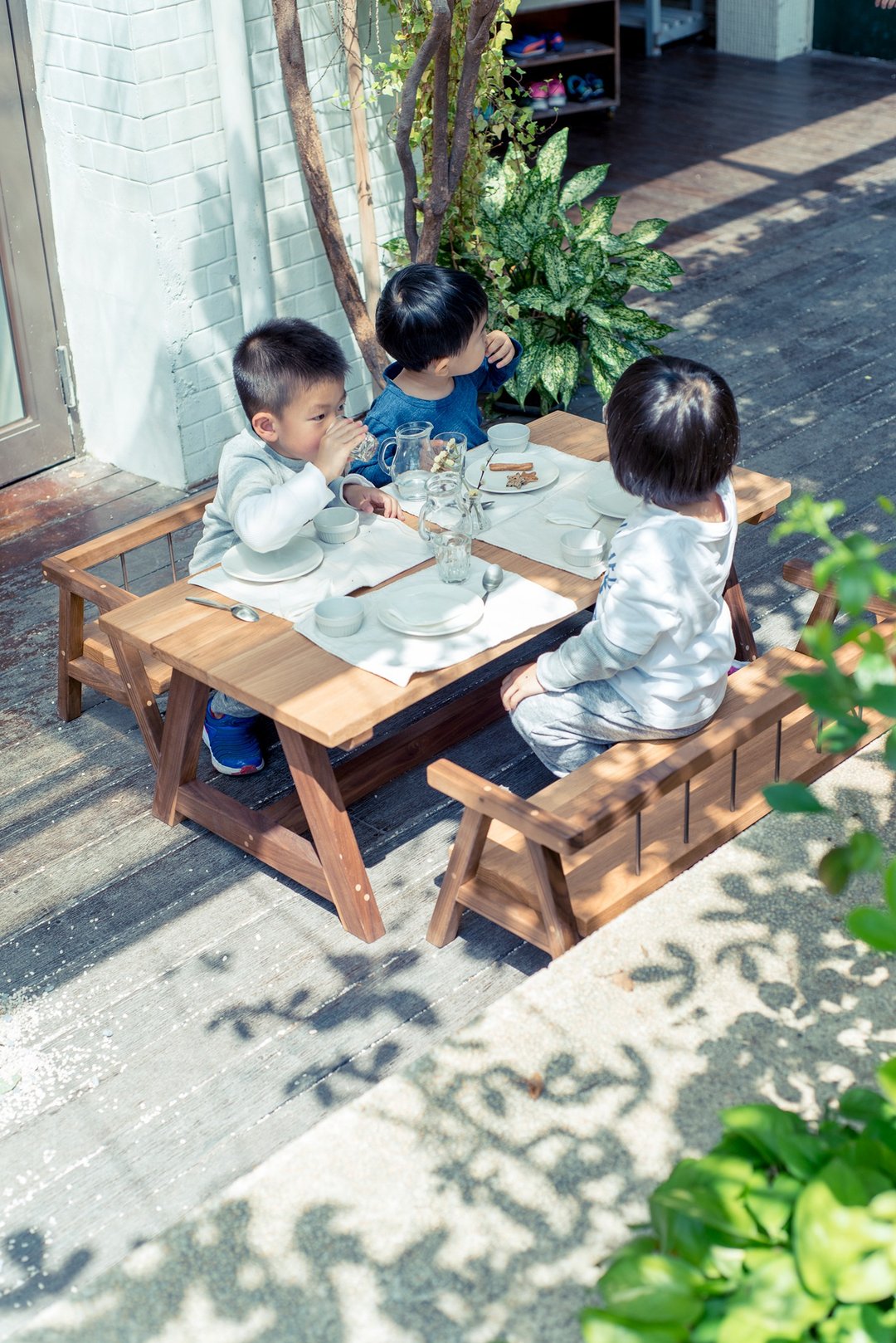 小小孩的餐桌椅组 两种尺寸 - 儿童家具 - 木头 