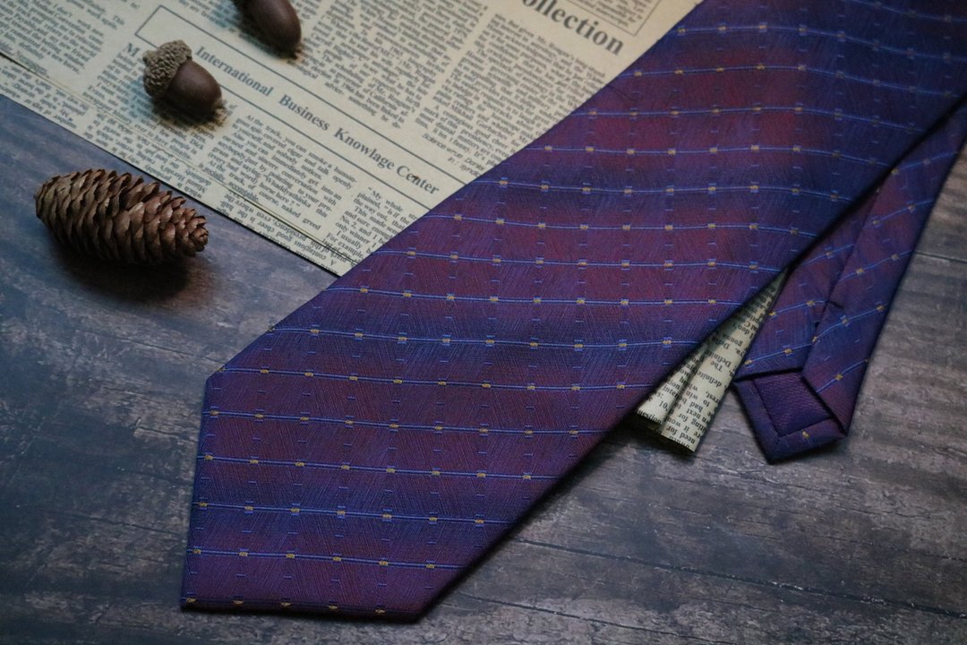 紫色真丝条纹格点领带商务正装标准necktie - 领带/领带夹 - 丝．绢 紫色