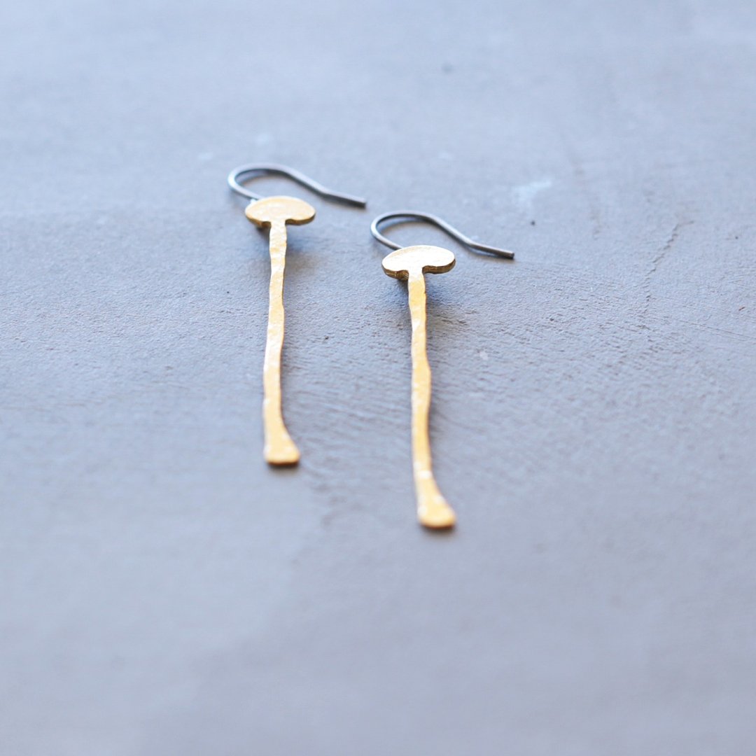 enoki 一根 | 耳环 | P474 - 耳环/耳夹 - 其他金属 金色