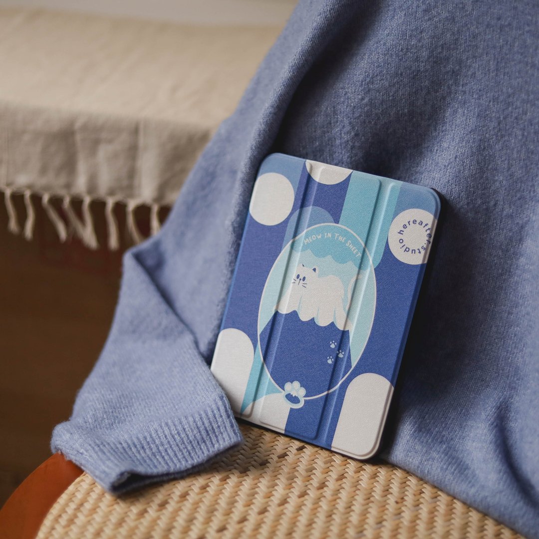 【 iPad Case 】=•ᴥ•= Meow in the Sheet / Fuji - 平板/电脑保护壳 - 人造皮革 蓝色