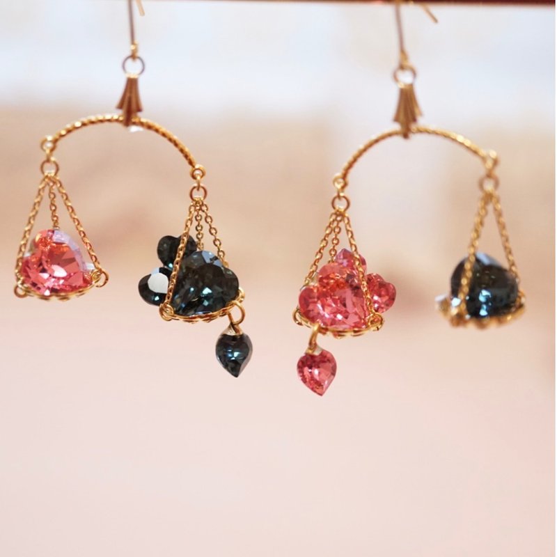 愛憎の天秤 ピアス/イヤリング - 耳环/耳夹 - 其他金属 粉红色