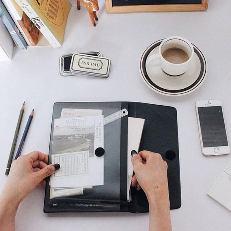 Seeso 极简办公皮纹文件收纳袋(A5)-简约黑,SSO32975 - 文件夹/资料夹 - 纸 黑色