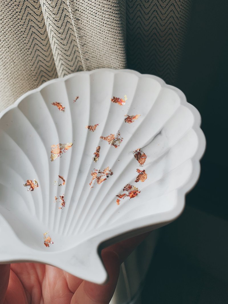 La Don - 大理石纹金箔贝壳手作石膏饰品盘置物盘 可当扩香盘 - 摆饰 - 其他材质 多色