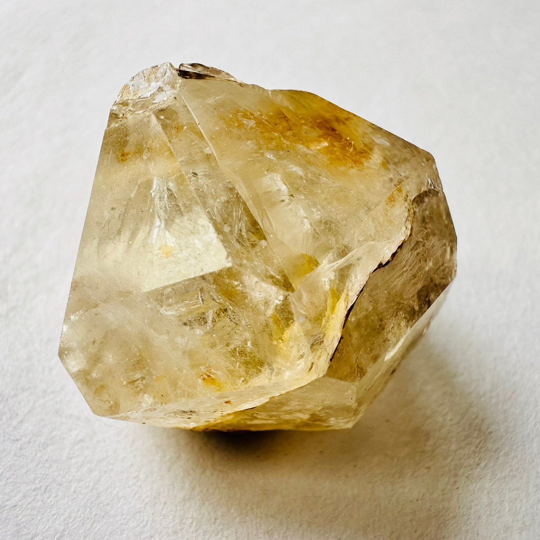 巴基斯坦黄泥骸骨水晶 银27开窗骨干水晶 原石原矿标 磁场脉轮 - 摆饰 - 其他材质 金色