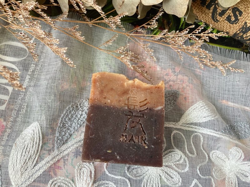 何首乌山茶花洗发皂/新手入门/ㄧ般、中性发质/卓玛爱象/手工皂 - 其他 - 其他材质 咖啡色