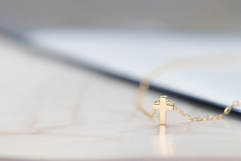 14K 立体十字架项链 - 项链 - 贵金属 金色
