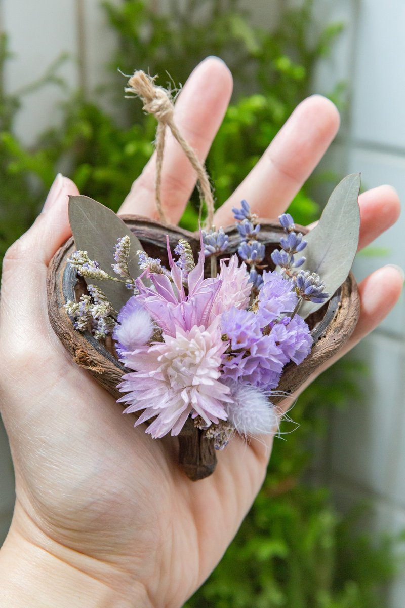 Kinki手作 Love more 可吊挂 爱心小花礼 浪漫 - 植栽/盆栽 - 植物．花 紫色