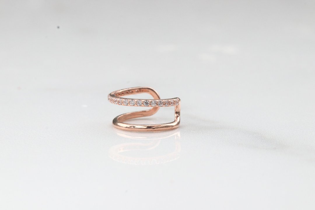 14K金 C Type CZ Cuff 双C型钻耳夹耳环(单个)耳骨夹 不褪色 - 耳环/耳夹 - 贵金属 金色
