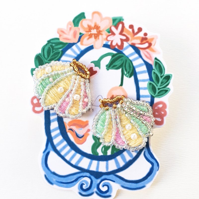 pastel shell embroidery earrings - 耳环/耳夹 - 绣线 