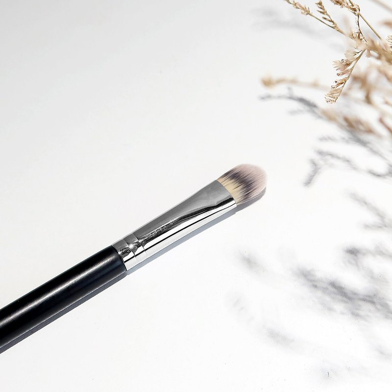 528弹力造型刷 遮瑕 黑眼圈 法令纹 痘疤 - 彩妆刷具/镜子/梳子 - 其他材质 