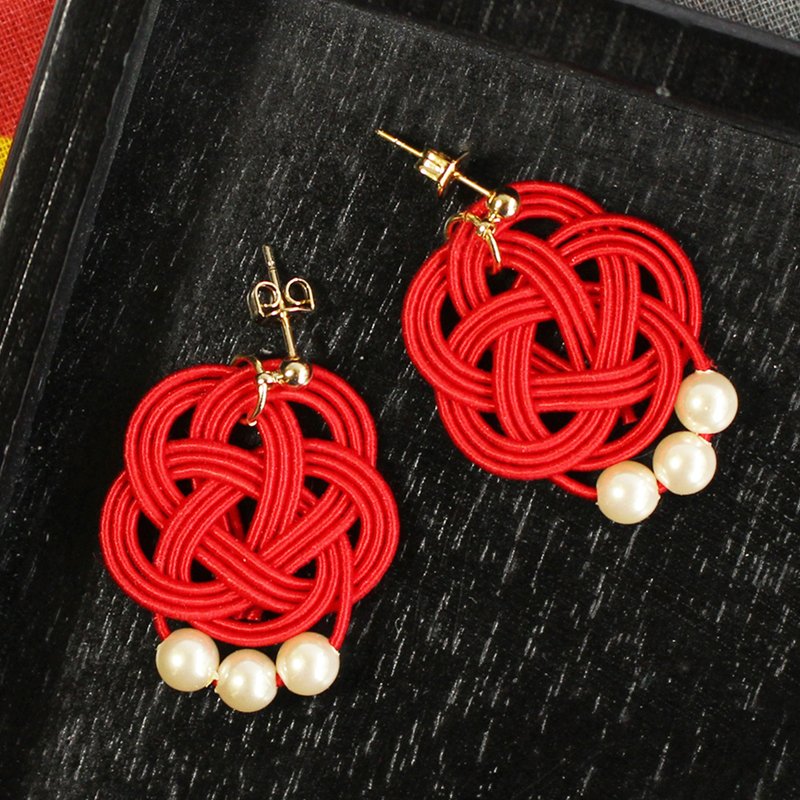 japanese style pierce earring / mizuhiki / japan / accessory / flower - 耳环/耳夹 - 丝．绢 红色