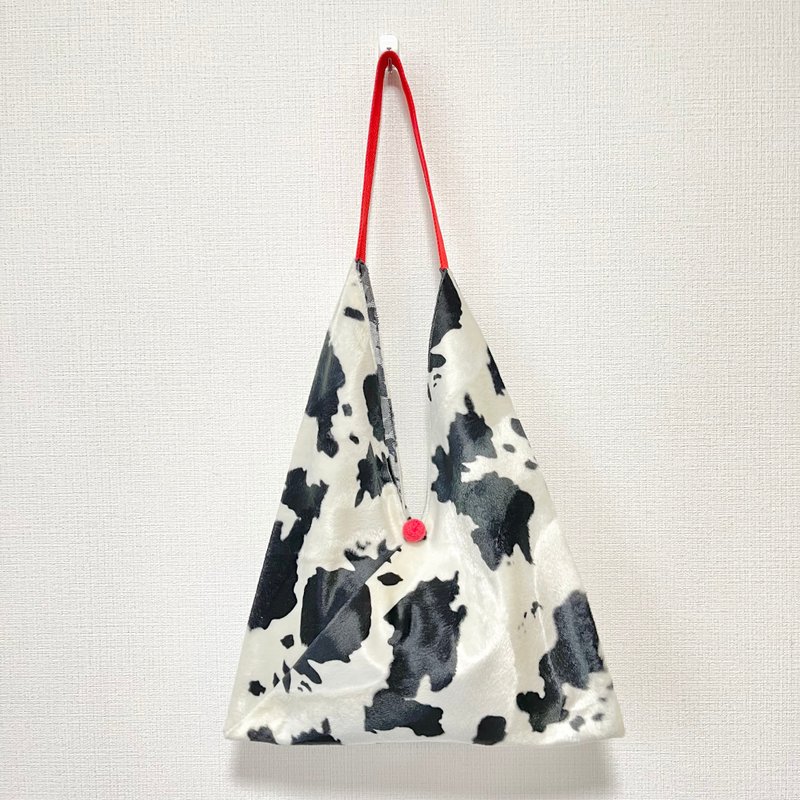 秋冬花色//粽型侧提包/大尺寸/仿皮草乳牛纹 - 侧背包/斜挎包 - 聚酯纤维 白色