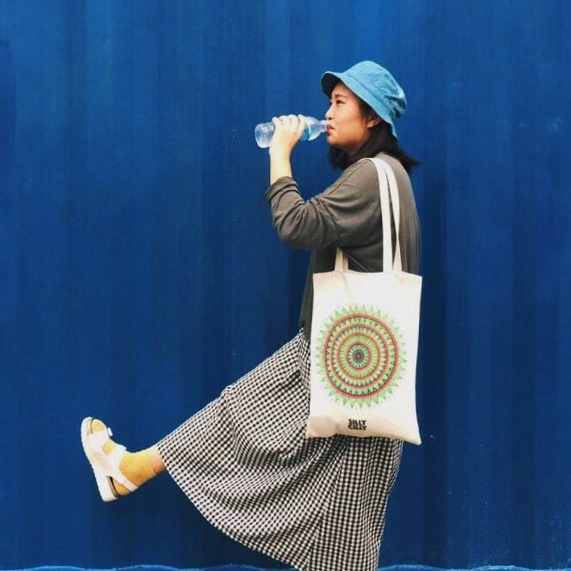 SillyCilly犀利希莉::B1619绿色谜团::帆布肩背包 - 侧背包/斜挎包 - 棉．麻 绿色