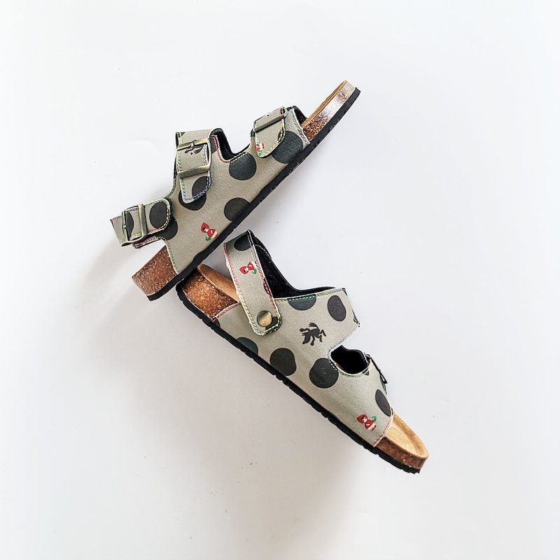 珍珠奶茶勃肯凉鞋_牛反毛皮手绘印花布 小红帽与大野狼 - 男女凉鞋 - 棉．麻 卡其色