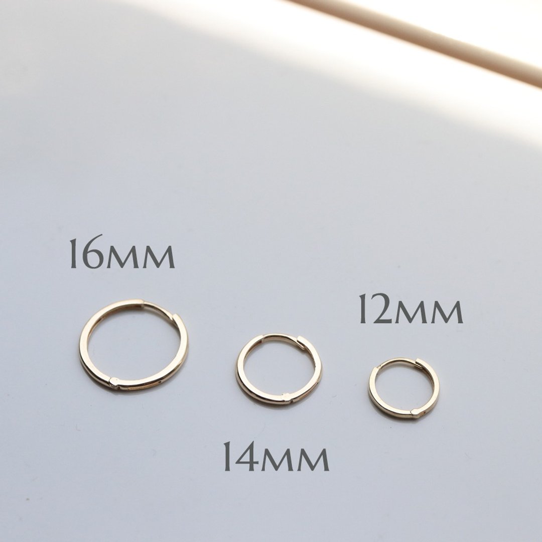 14K Tint Cycle Lock Earring (16mm 14mm) 圆耳扣耳环 (单个) - 耳环/耳夹 - 贵金属 金色