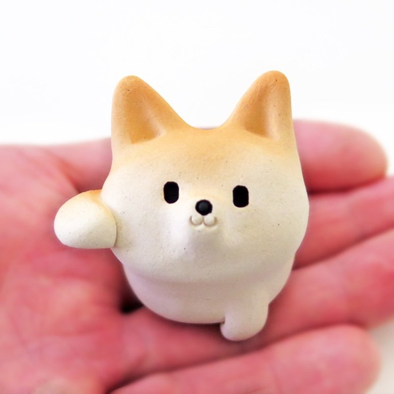 White Shiba Inu figurine of Ceramics "A pretty small maneki-Shiba" Shiba workshop - 摆饰 - 其他材质 黄色