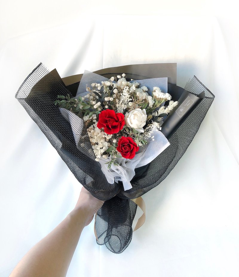 红玫瑰永生花束 干燥花束 进口日本大地永生玫瑰 - 干燥花/捧花 - 植物．花 多色