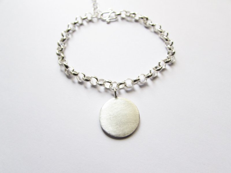 质感圆牌纯银手链 - 手链/手环 - 其他金属 银色