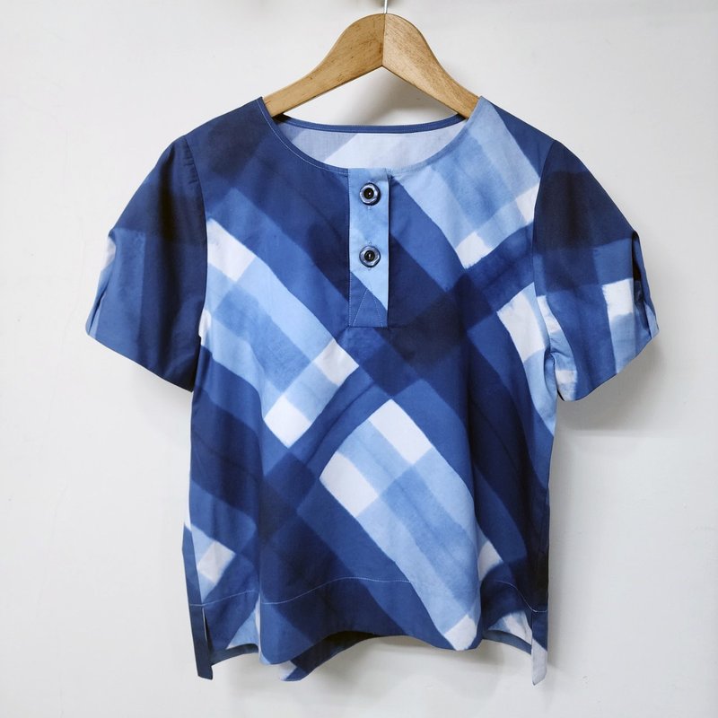 街区-天灯袖上衣(环保数位印花) - 女装衬衫 - 棉．麻 蓝色