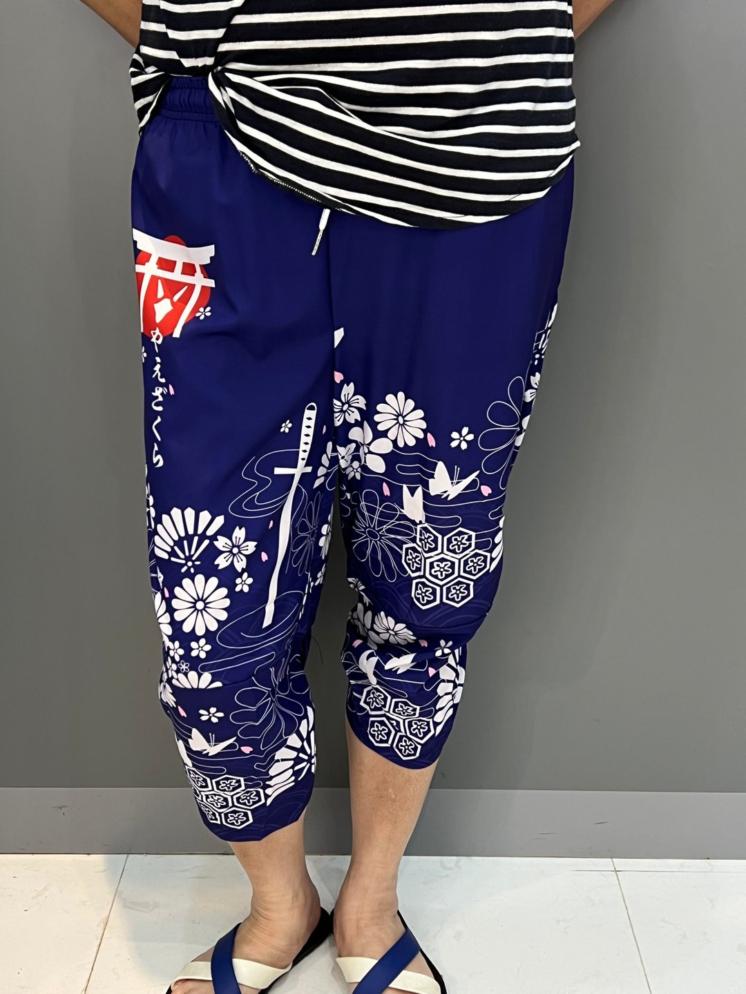 冰感透气形格七分裤 - 女装瑜珈服 - 其他材质 蓝色