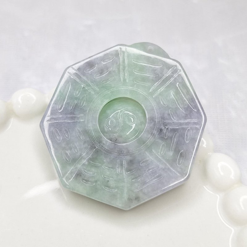 春彩洒乌鸡八卦吊坠 | 天然缅甸玉A货翡翠 - 项链 - 玉石 