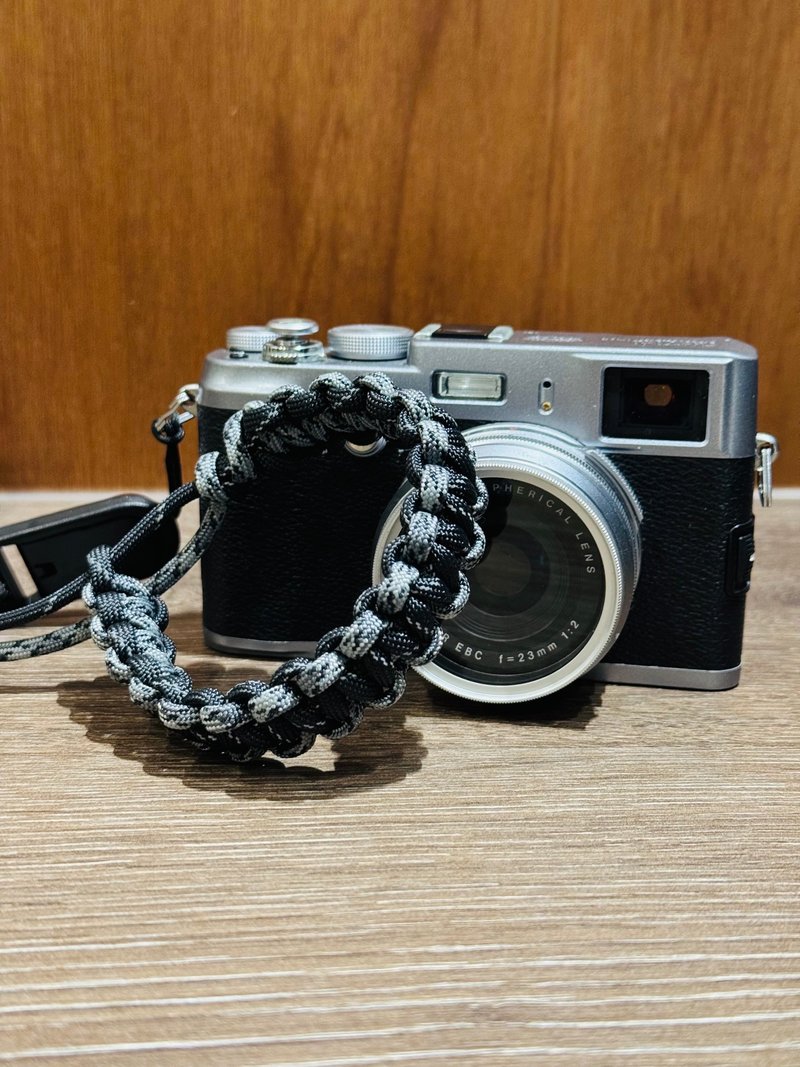 KNOTify 双色快拆相机腕绳 可调节结构 × 快拆五金设计 - 相机背带/脚架 - 聚酯纤维 