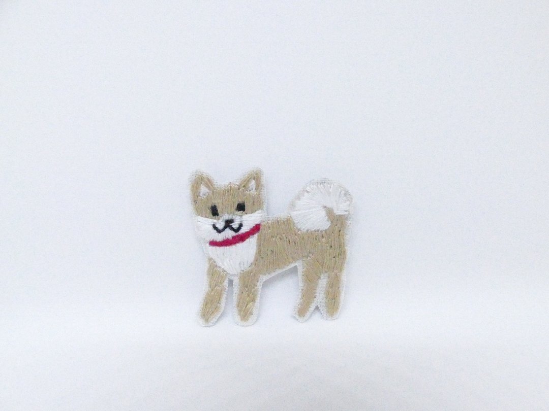 Embroidered brooch Shiba Inu - 胸针 - 棉 咖啡色