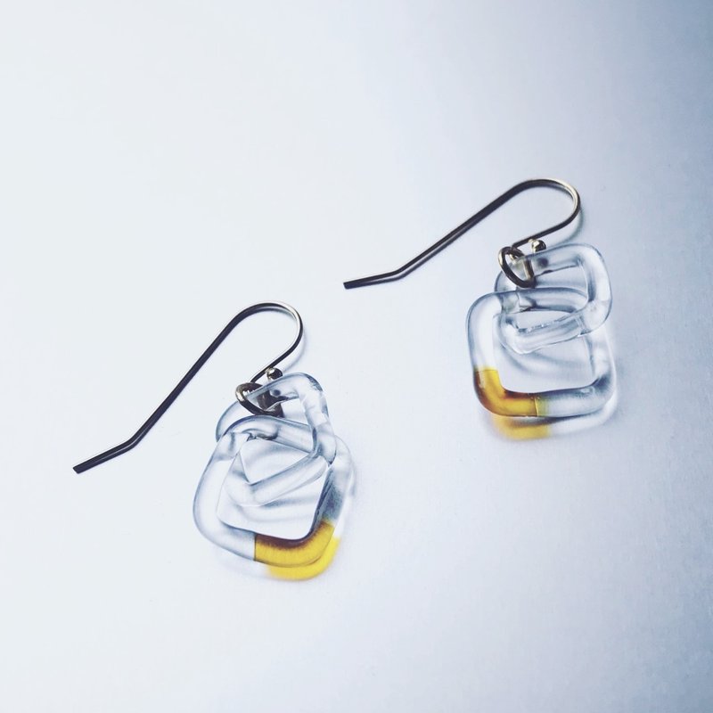 Square Chain Earring / Amber - 耳环/耳夹 - 玻璃 黄色