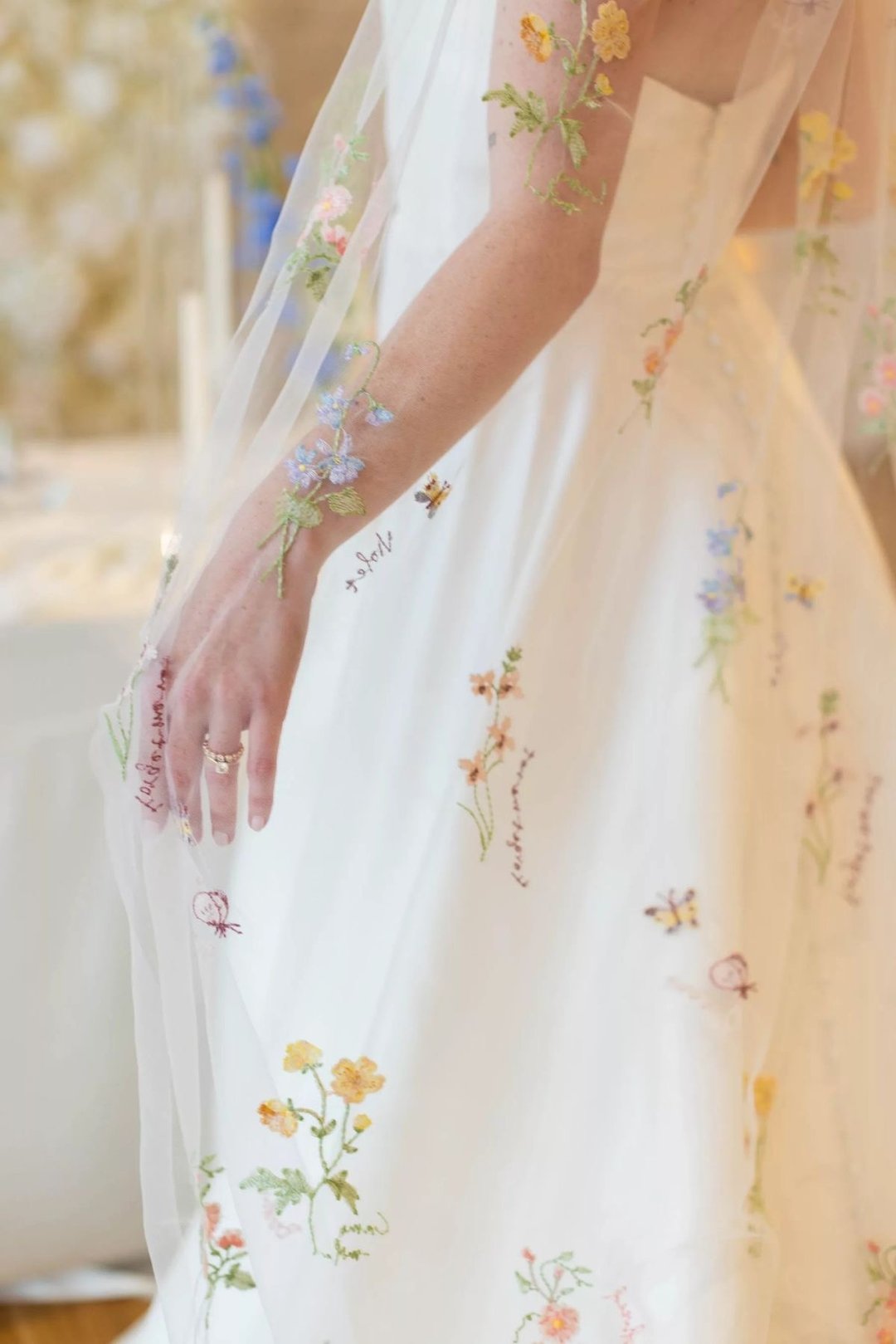 花海 (长款) : 婚礼新娘头纱 - 发饰 - 绣线 