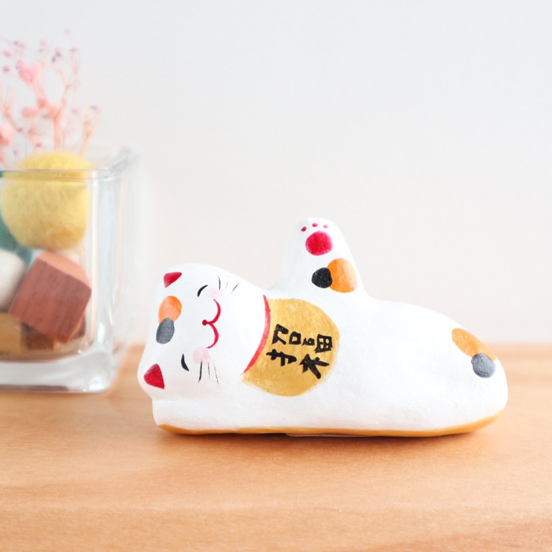 calico beckoning cat , maneki neko figurine of pottery - 摆饰 - 陶 