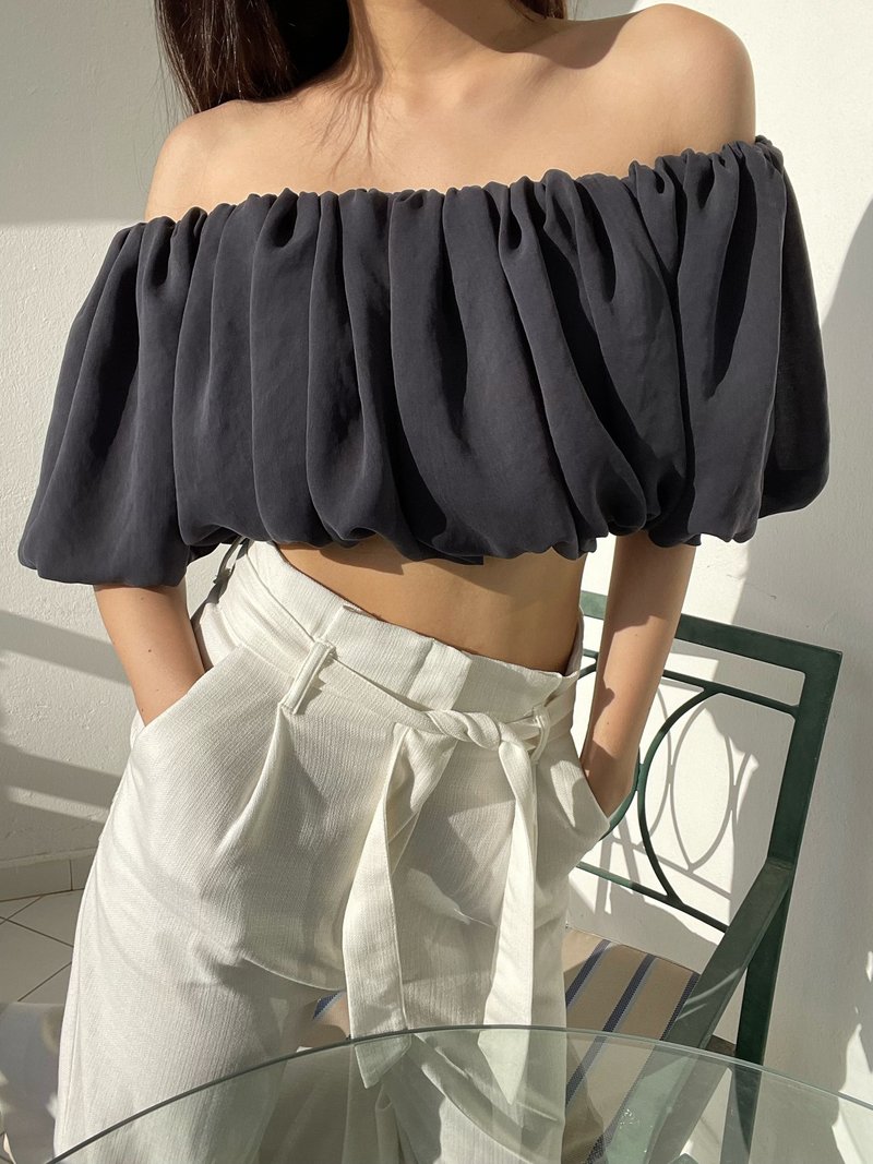 Puffy crop top - Indigo - 女装上衣 - 聚酯纤维 蓝色