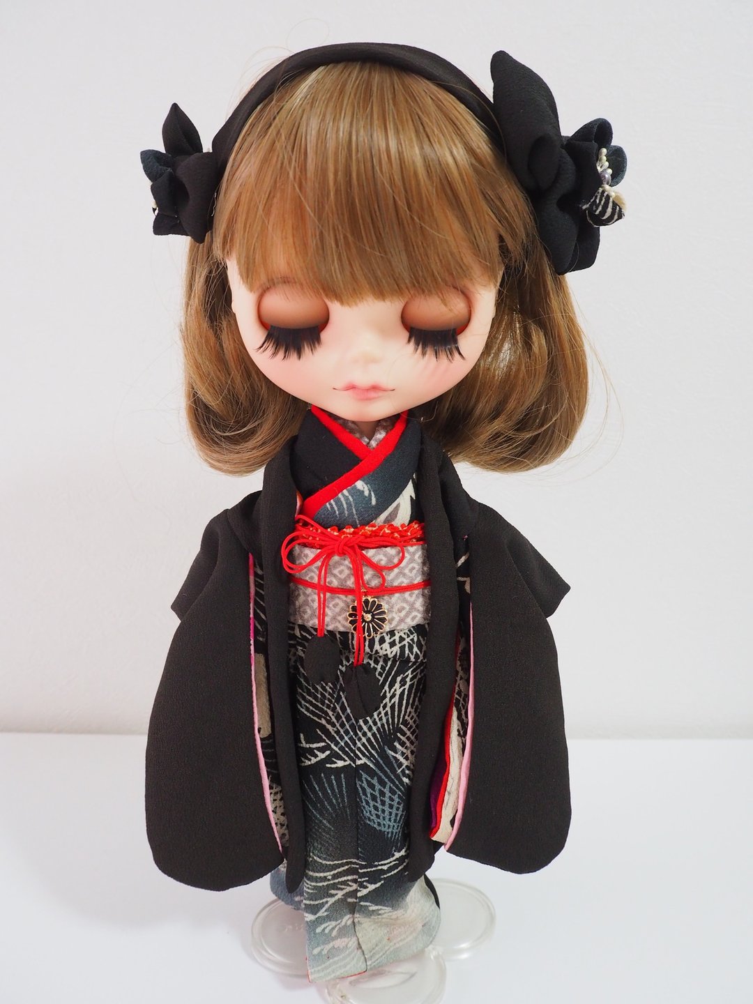 black crested haori and kimono - 玩偶/公仔 - 丝．绢 黑色