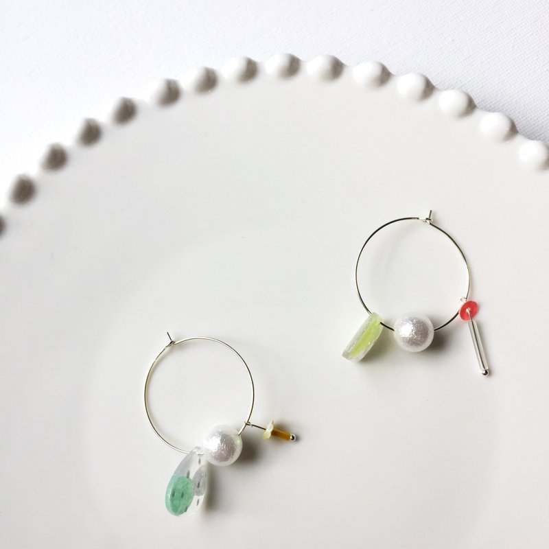 摇摆雨林/针式耳环 - 耳环/耳夹 - 树脂 透明