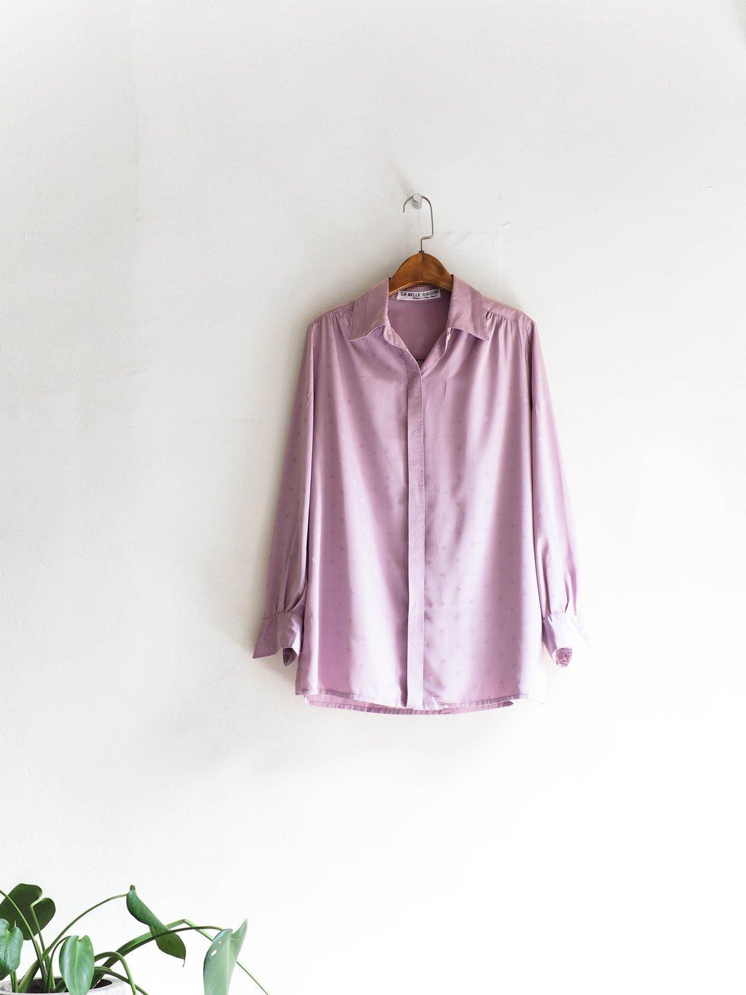 河水山 - 北海道紫罗兰微风花海 古董丝质衬衫上衣 shirt oversize vintage - 女装衬衫 - 丝．绢 紫色