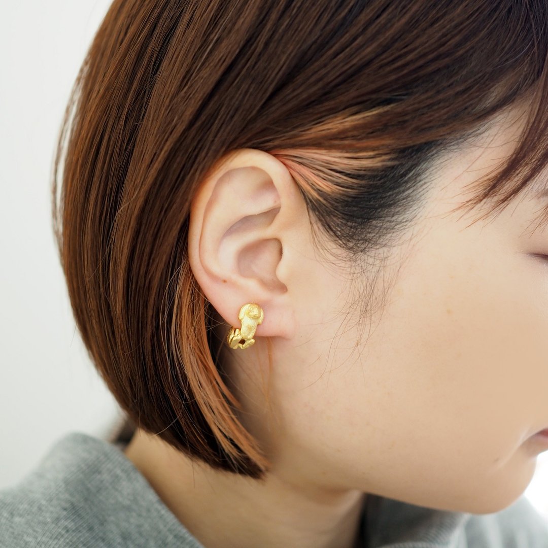 Rabbit Clip-On one ear lop ear matte gold - 耳环/耳夹 - 铜/黄铜 金色