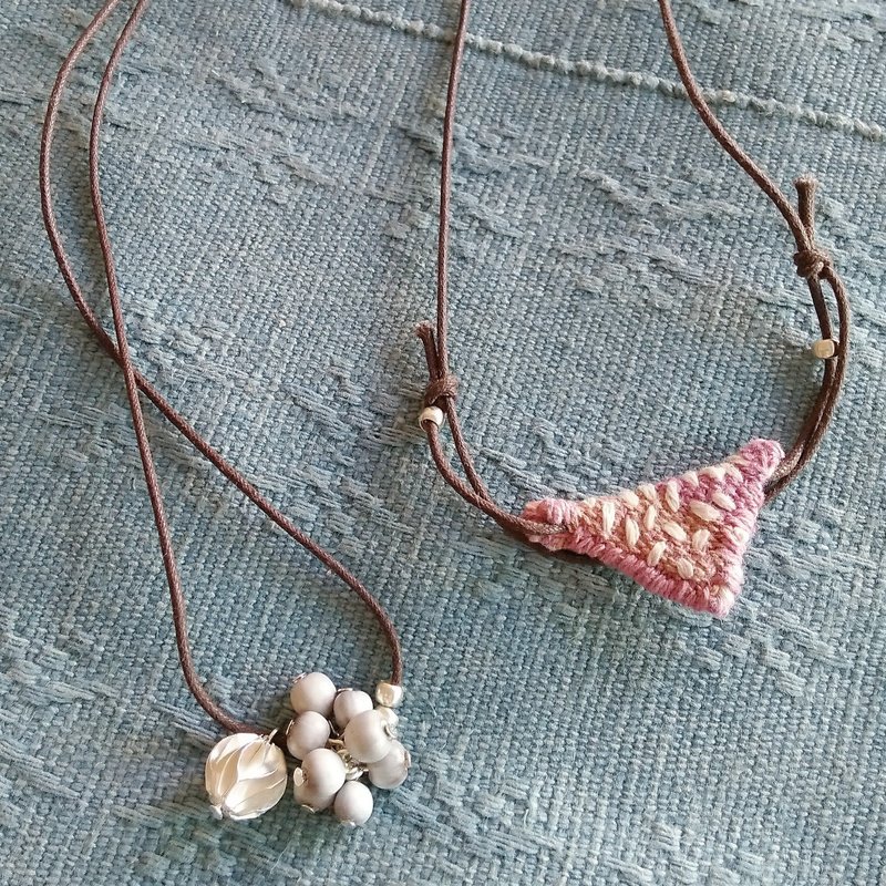 Back Cloth Necklace / Pink / Karen Silver Hand-Woven Cloth Plant Dyed Juzdama job's tears - 项链 - 银 银色
