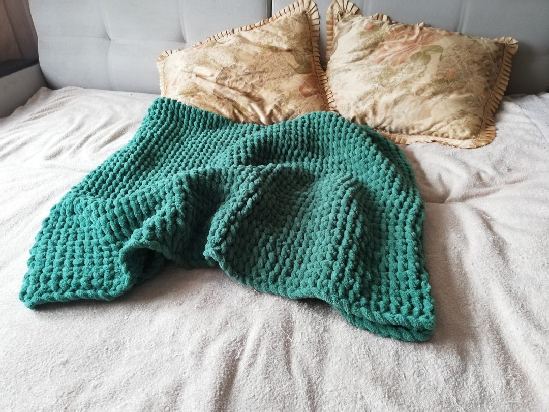 Emerald blanket trendy giant knit bedspread plush blanket gift for her - 被子/毛毯 - 聚酯纤维 绿色
