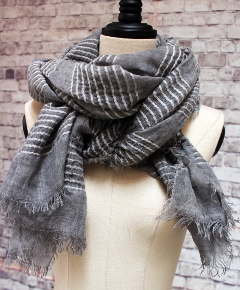 【现货】棉麻条纹围巾披肩-CONTRAST卡偌诗 - 丝巾 - 棉．麻 灰色