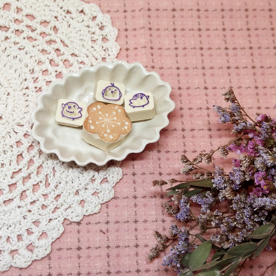 | 展示作品 |  2019年活动赠品 - 大梅花+小青鸟 手刻印章 - 印章/印台 - 木头 