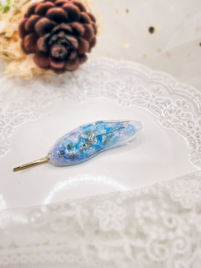 蓝梦航迹 日本树脂 手作一字发夹 | 植椛。饰 小众设计品牌 - 发饰 - 树脂 蓝色