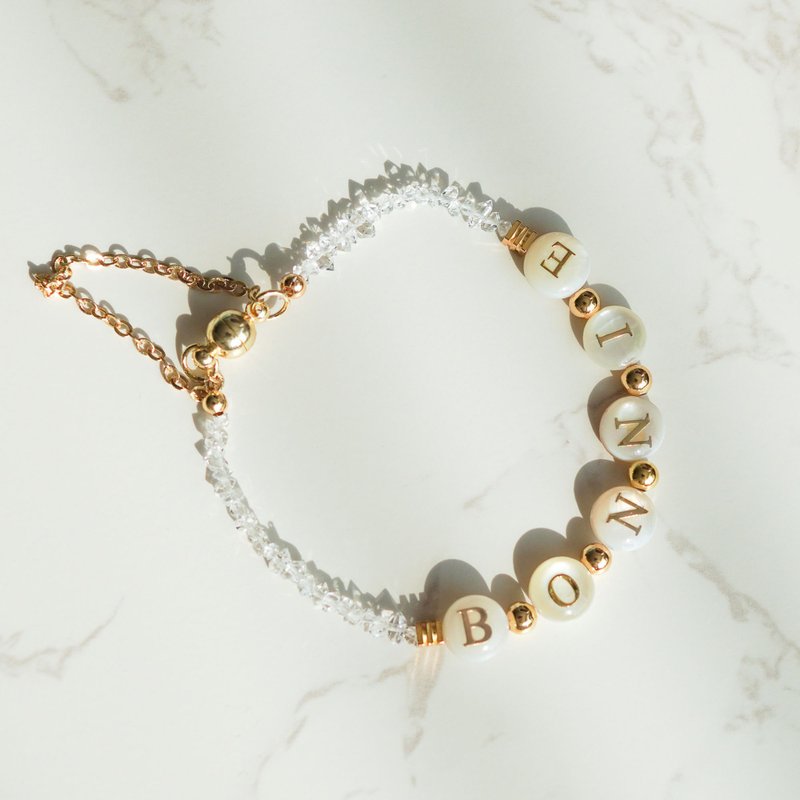 天然闪灵钻淡水贝壳双面字母14KGF磁扣手链 - 手链/手环 - 水晶 