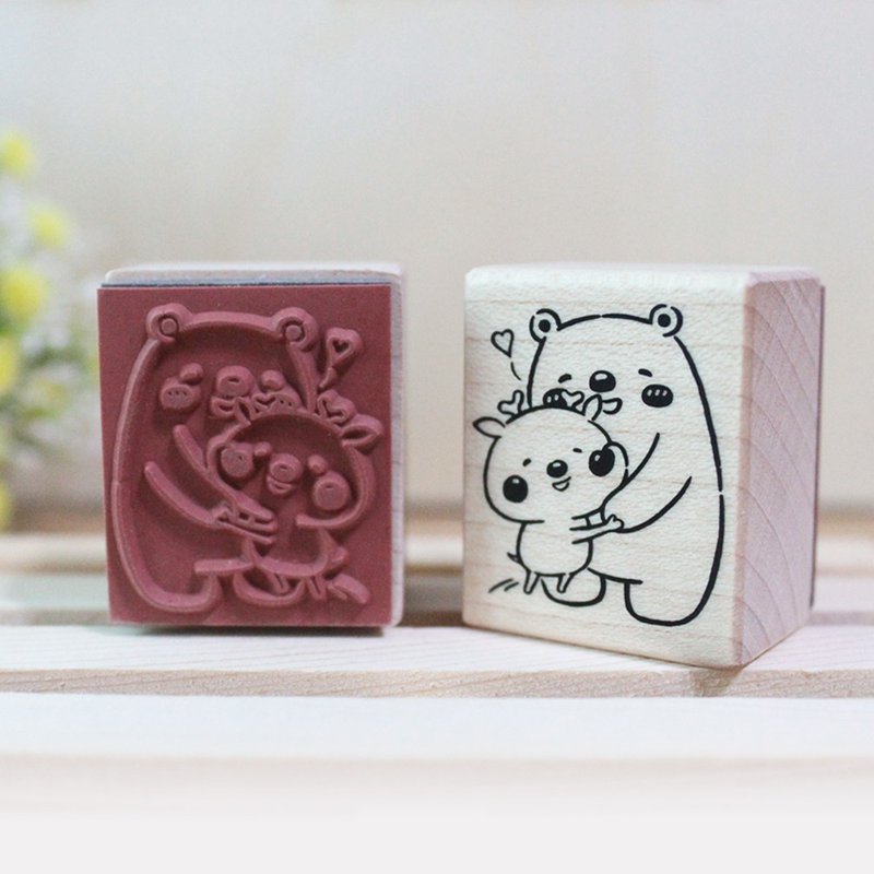 小鹿爱抱抱 枫木橡皮印章 - 印章/印台 - 其他材质 