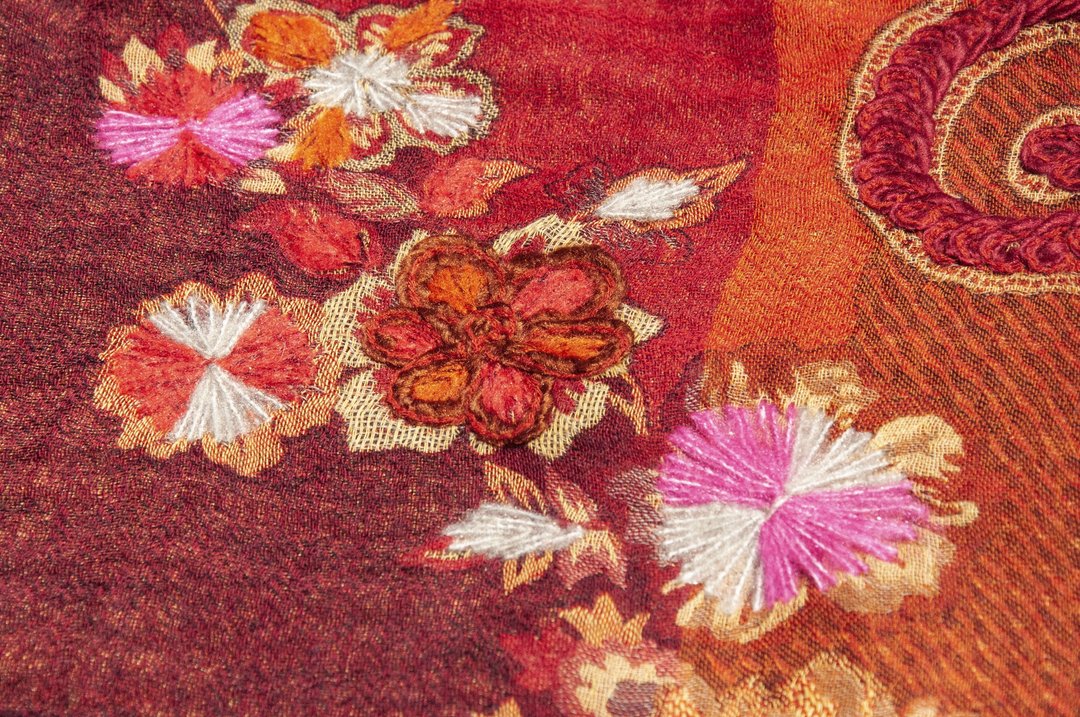 喀什米尔Cashmere/水煮羊毛披肩/针织围巾/刺绣围巾/羊绒披巾-花 - 围巾/披肩 - 羊毛 红色