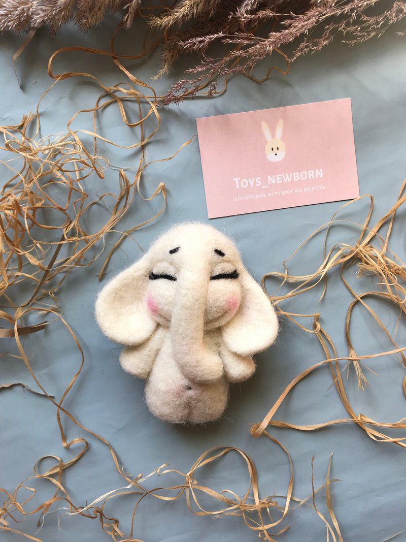 Elephant toy. Felt elephant, newborn props. Eco toy wait elephant toy. - 玩具/玩偶 - 羊毛 白色