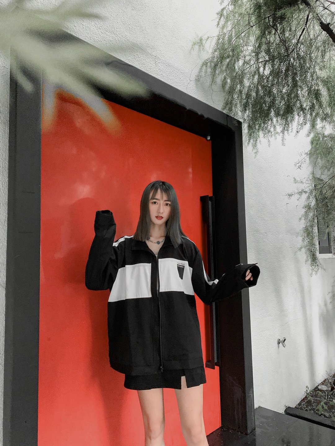 ISFN  拼接款外套 滚边 休闲 时尚 风衣 遮阳 外套 - 女装西装外套/风衣 - 聚酯纤维 黑色