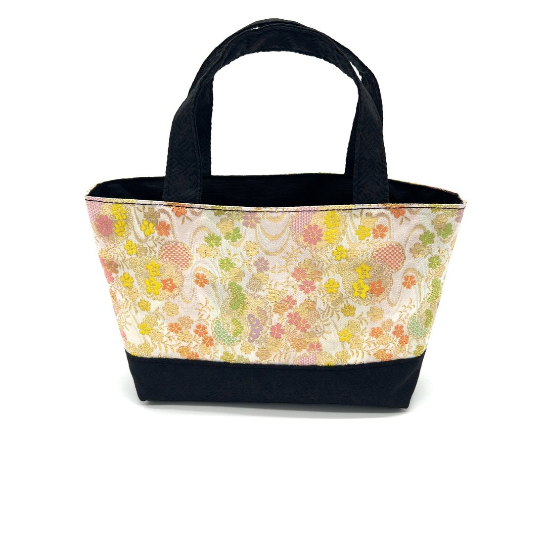 Japanese pattern mini bag made from Nishijin-ori and brocade fabric - 手提包/手提袋 - 聚酯纤维 白色